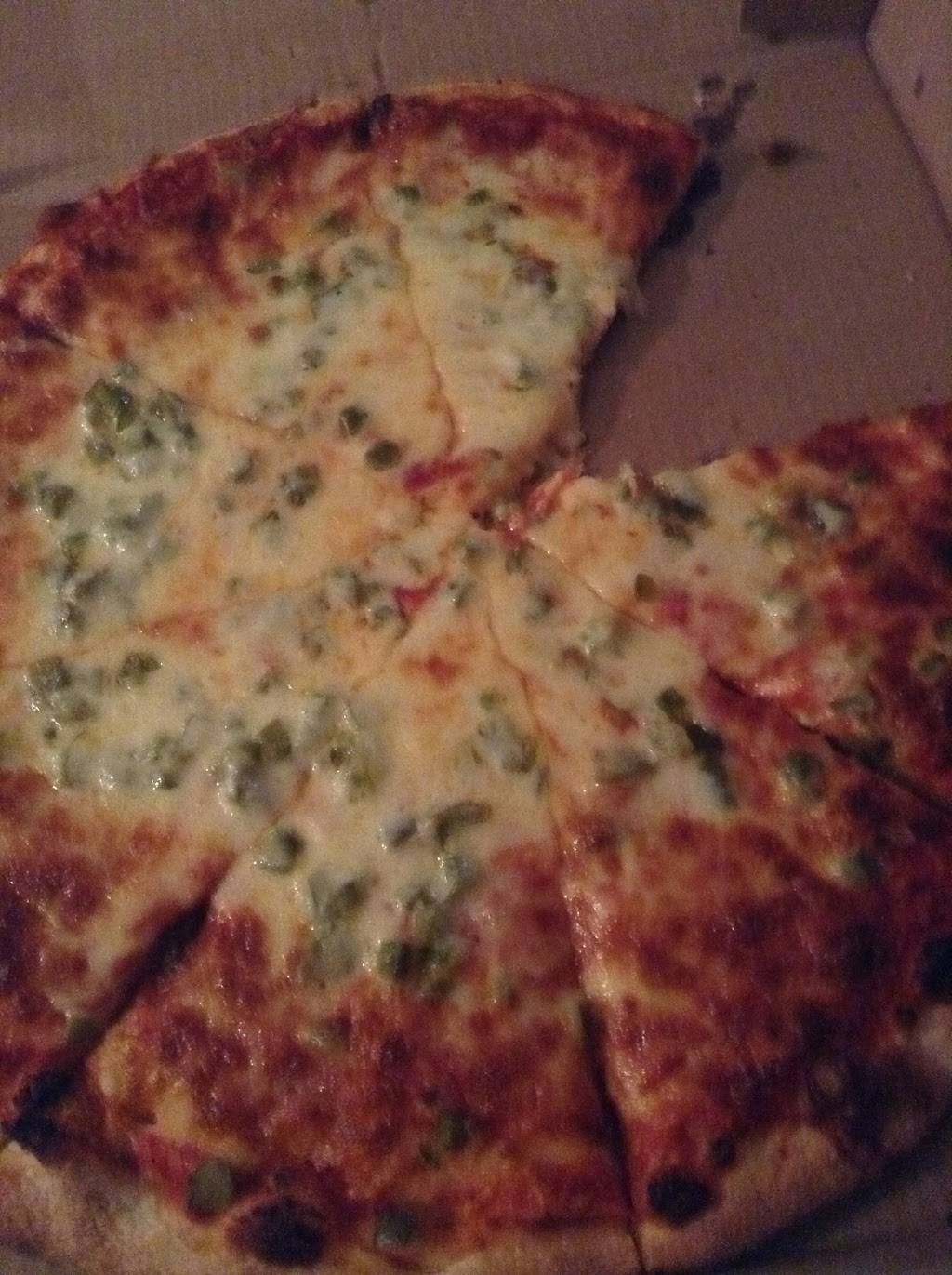 Ginos Pizza | restaurant | 2748, 1556 Wealthy St SE, Grand Rapids, MI 49506, USA | 6164586522 OR +1 616-458-6522