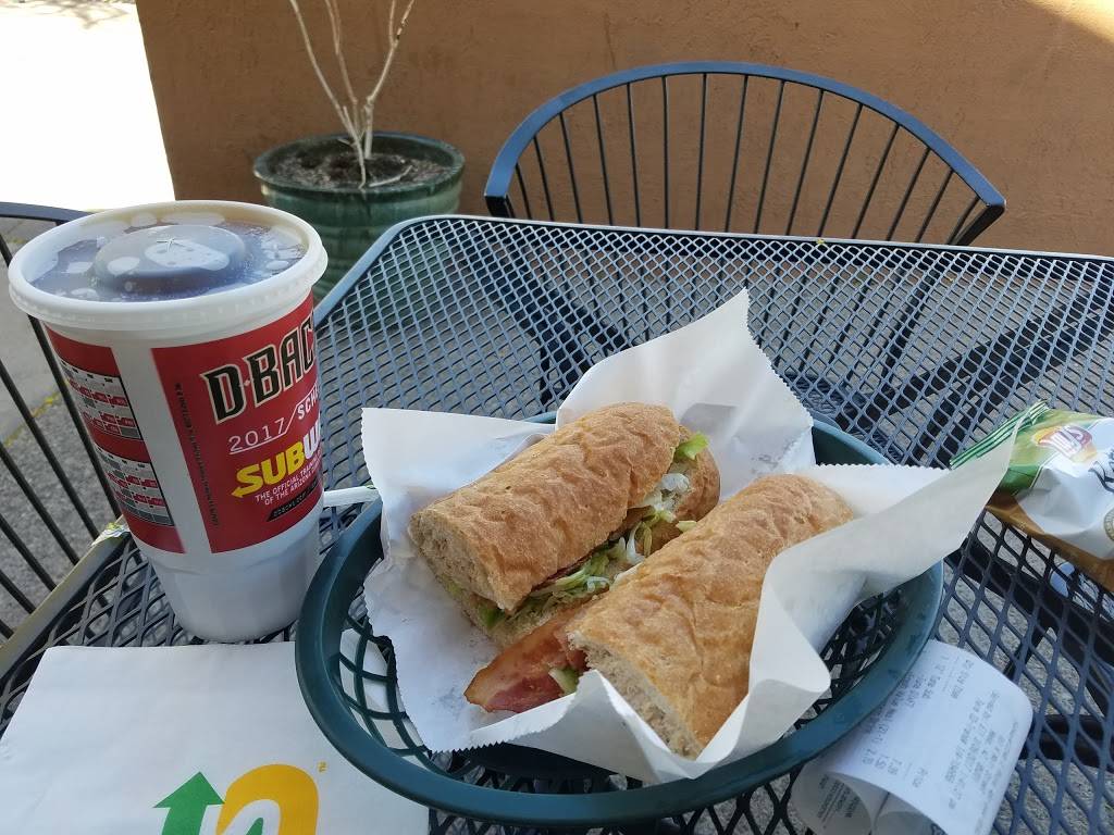 Subway | meal takeaway | 161 W Main St, Mesa, AZ 85201, USA | 4806449590 OR +1 480-644-9590