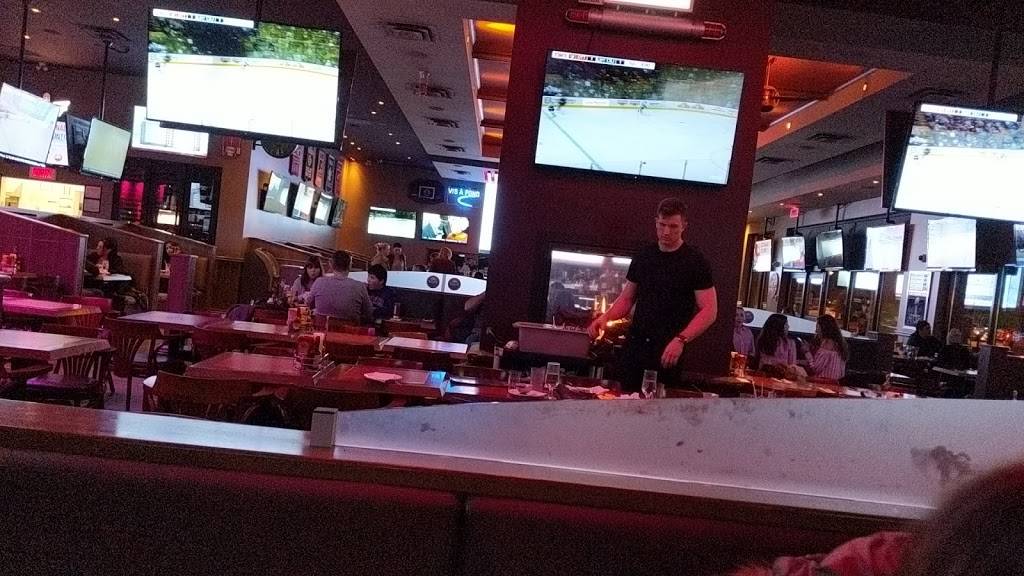 Station des Sports | restaurant | 5773 Boulevard Taschereau, Brossard, QC J4Z 1A5, Canada | 4504624587 OR +1 450-462-4587