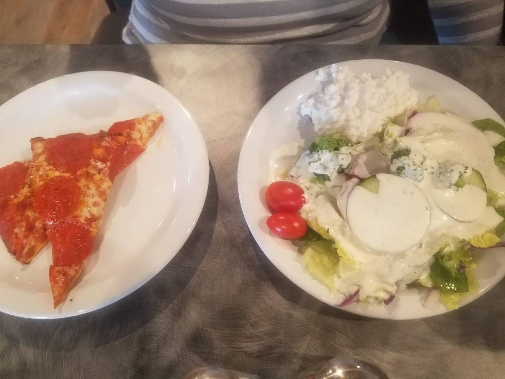 Round Table Pizza | meal delivery | 1307 Florin Rd, Sacramento, CA 95831, USA | 9164227557 OR +1 916-422-7557