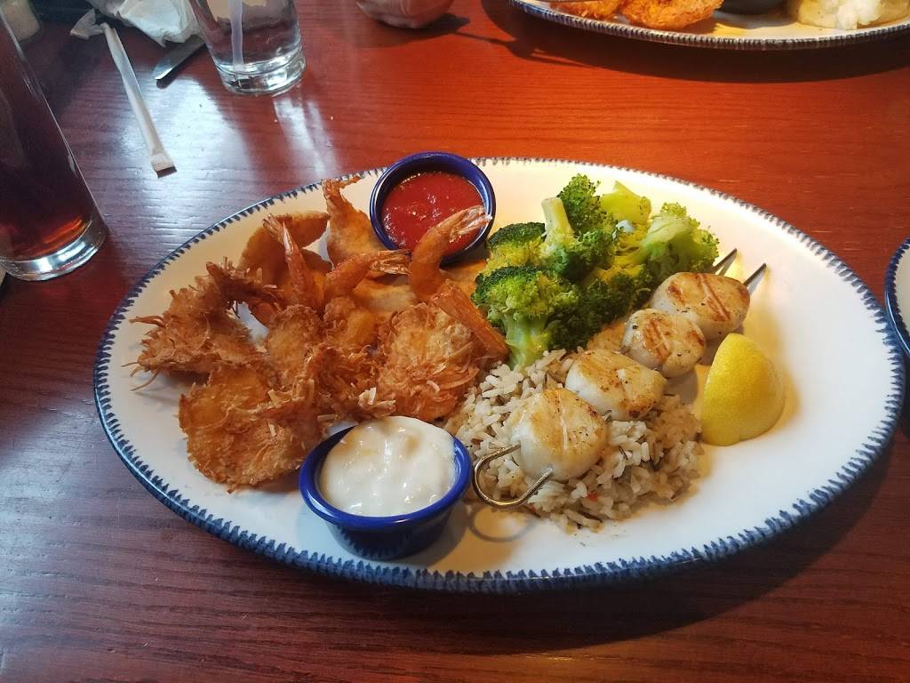 Red Lobster | restaurant | 4645 S 76th St, Greenfield, WI 53220, USA | 4142814030 OR +1 414-281-4030