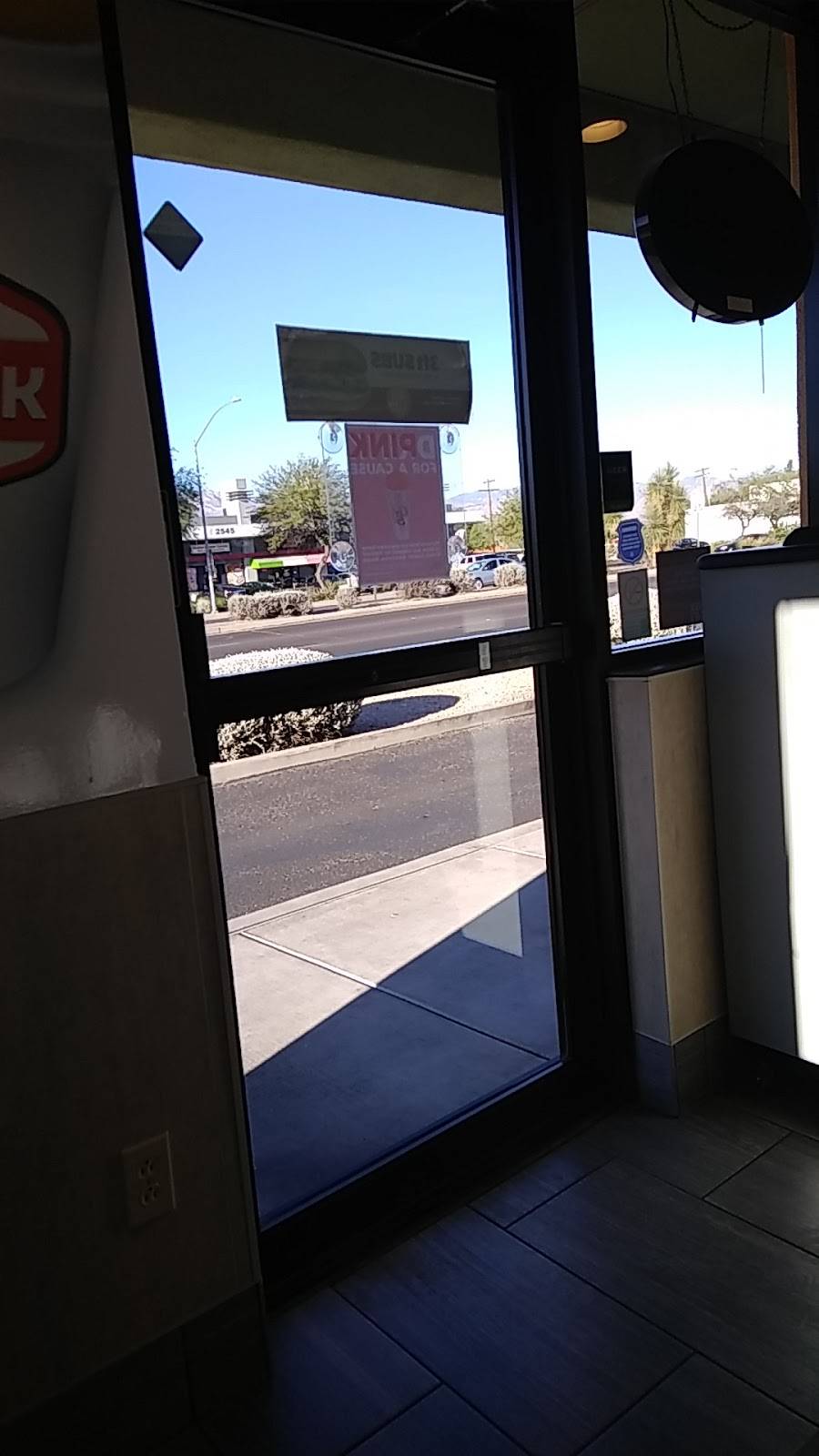 Eegees | restaurant | 2510 E Speedway Blvd, Tucson, AZ 85716, USA | 5208813280 OR +1 520-881-3280