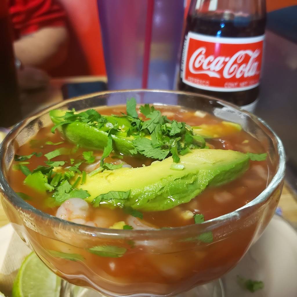 Mariscos Golfo Restaurant | restaurant | 1444 Castle Dr, Garland, TX 75040, USA | 9724876172 OR +1 972-487-6172