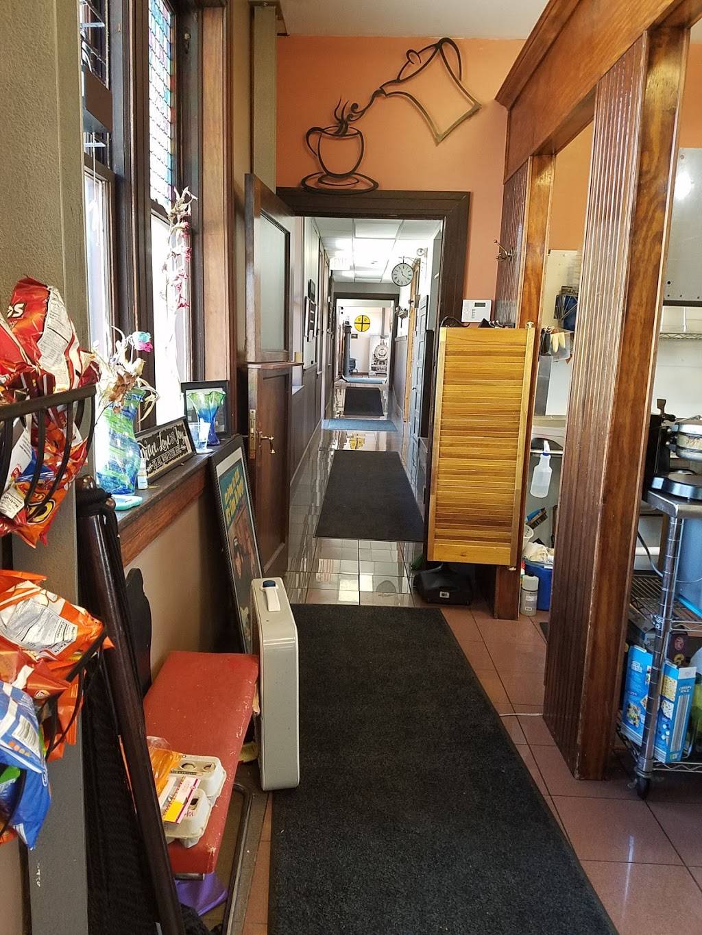 Railroad Cafe | cafe | 555 Railroad St, Bangor, MI 49013, USA | 2694271605 OR +1 269-427-1605