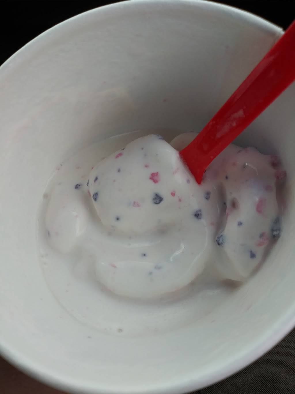 Dairy Queen Grill & Chill | restaurant | 424 W Main St, Anoka, MN 55303, USA | 7634213892 OR +1 763-421-3892