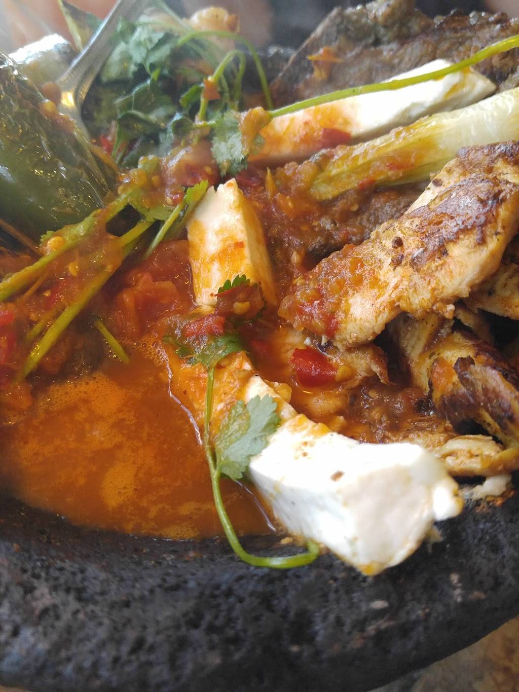 El Pescador | restaurant | 5230 N Figueroa St, Los Angeles, CA 90042, USA | 3232558164 OR +1 323-255-8164