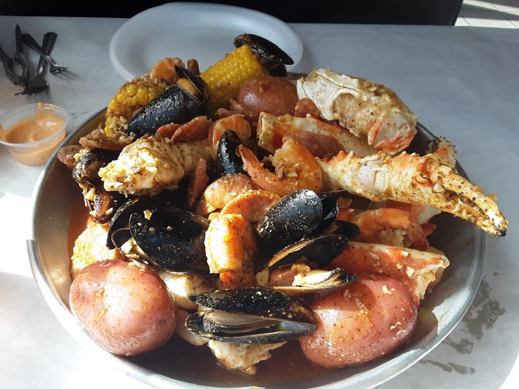 Red Crab Juicy Seafood | restaurant | 204 E 9 Mile Rd, Pensacola, FL 32534, USA | 8503788118 OR +1 850-378-8118