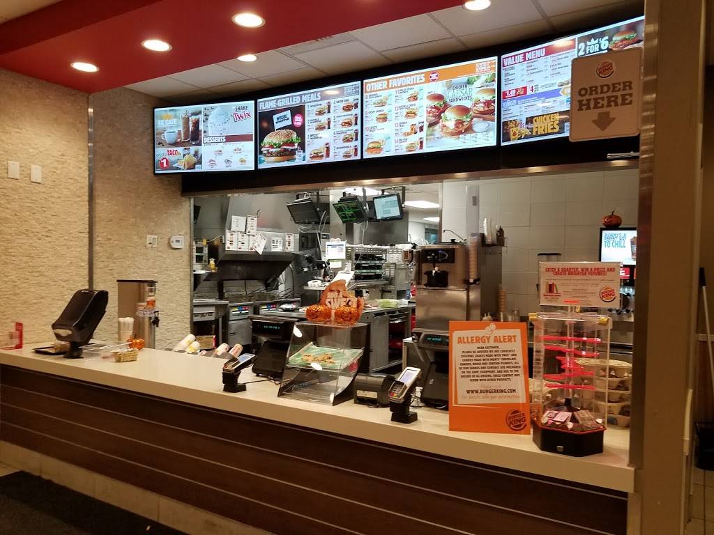 Burger King | restaurant | 4001 Blue Ridge Cutoff, Kansas City, MO 64133, USA | 8169829699 OR +1 816-982-9699