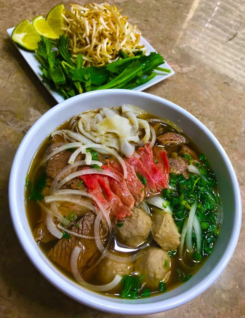 Legit Pho | restaurant | 7262 Fishers Crossing Dr, Fishers, IN 46038, USA | 3175161914 OR +1 317-516-1914