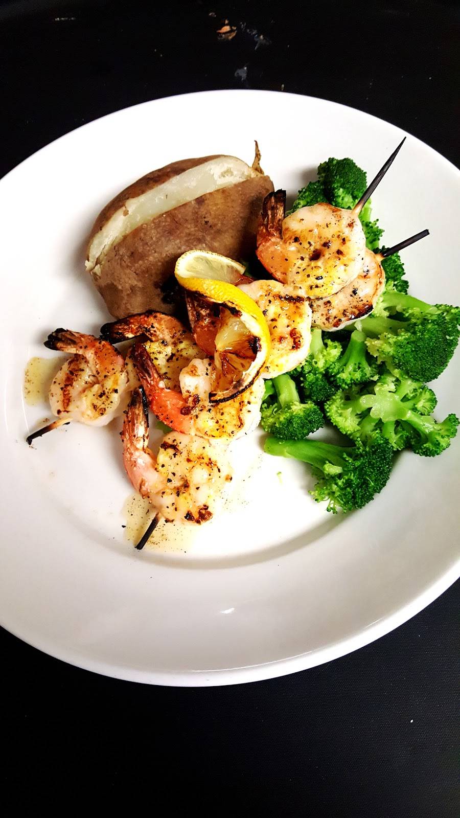 Nest Bar & Grill | restaurant | 2001 Rodeo Dr, Bolingbrook, IL 60490, USA | 6307719400 OR +1 630-771-9400