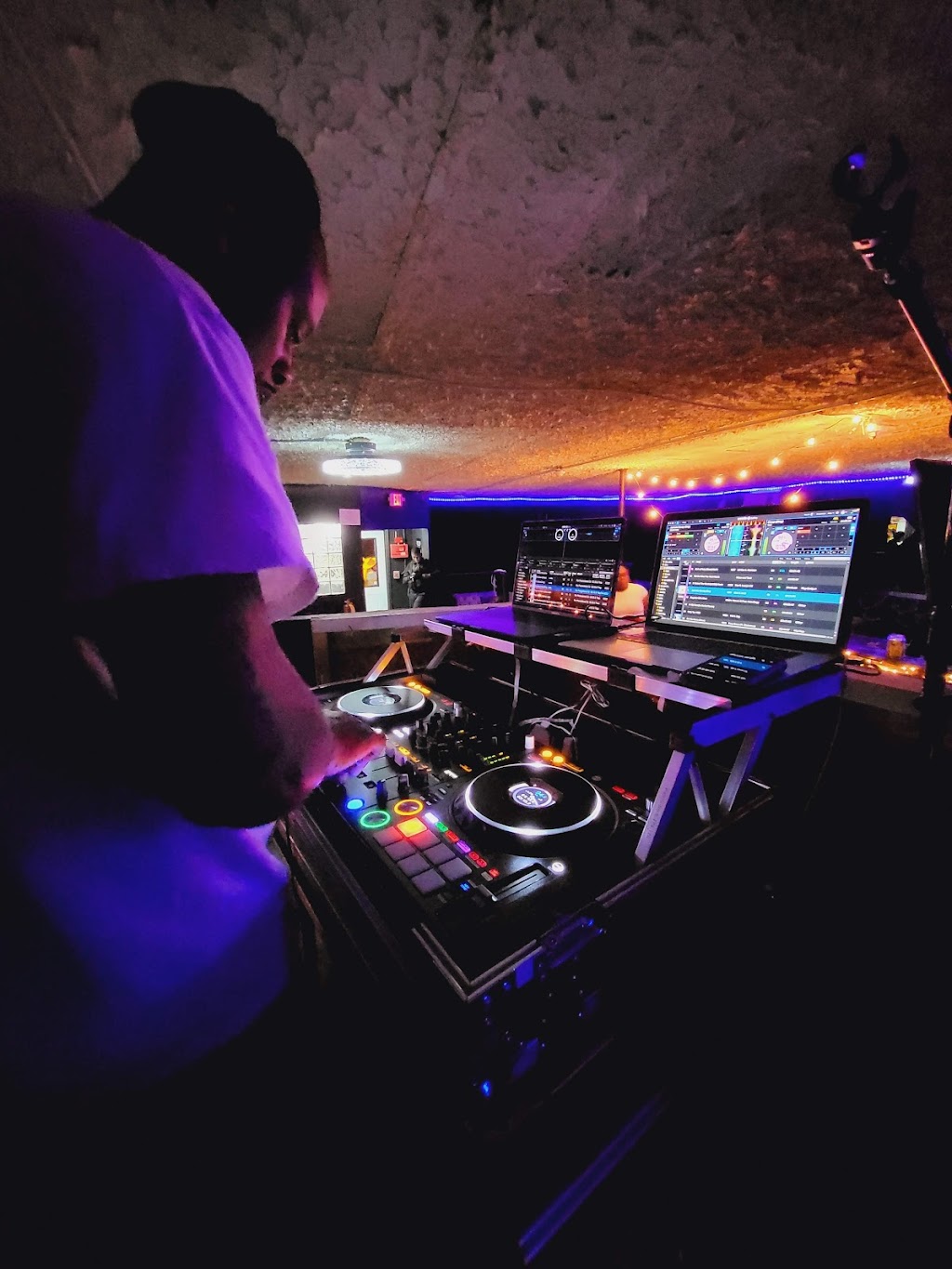 Chemistry’s Tapas and Tonics | restaurant | 611 Richland Ave E, Aiken, SC 29801, USA | 8032625192 OR +1 803-262-5192