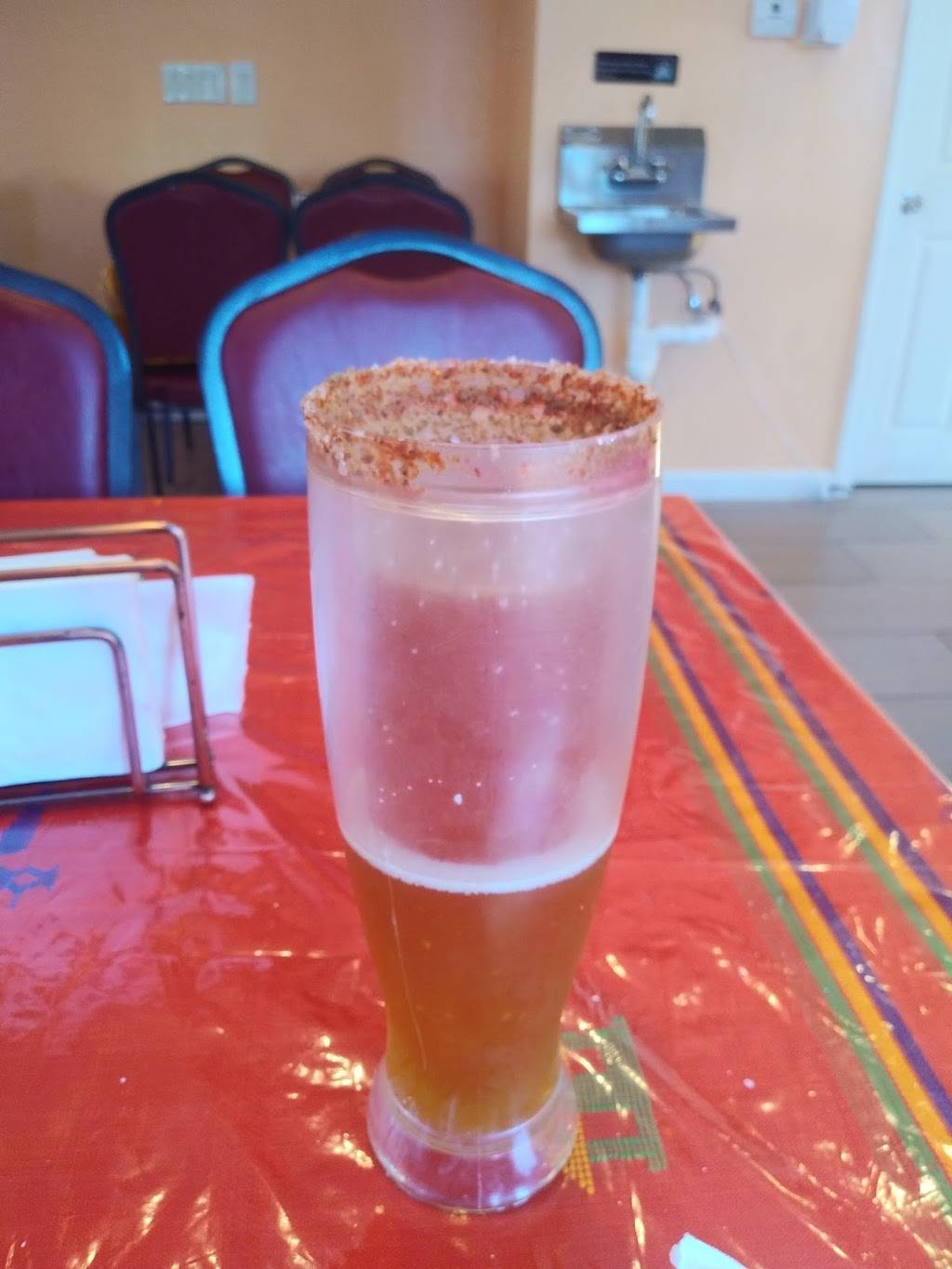 Darling Cafe | restaurant | 663 Dexter St, Central Falls, RI 02863, USA | 4017261510 OR +1 401-726-1510