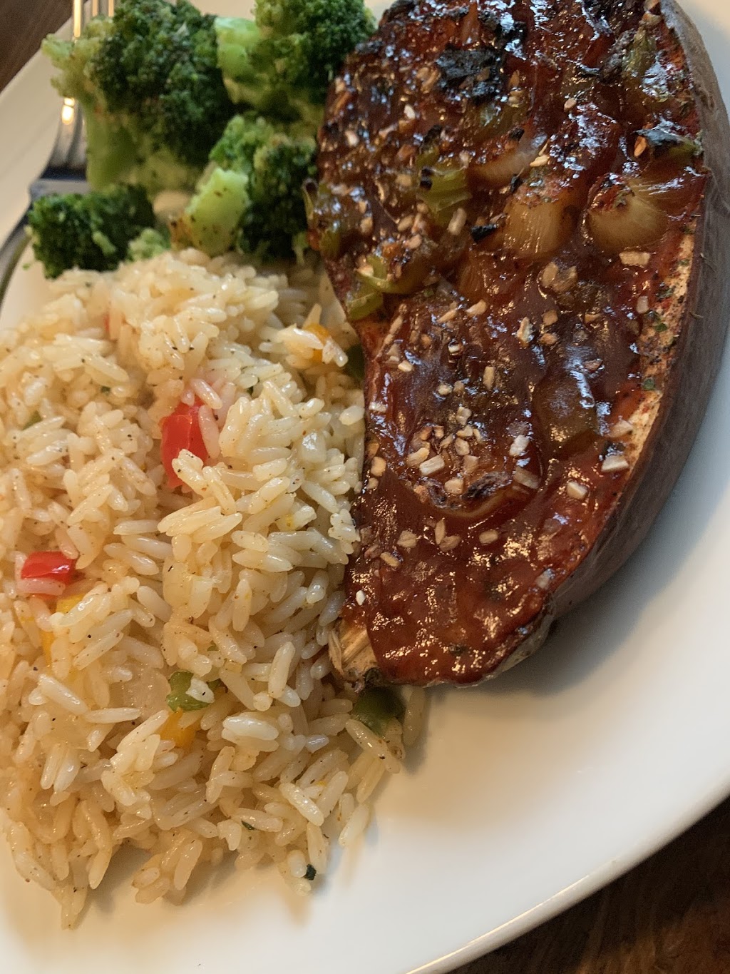 Hungry Vegan | restaurant | 2 E Lathrop Ave #1, Savannah, GA 31415, USA | 9124366180 OR +1 912-436-6180