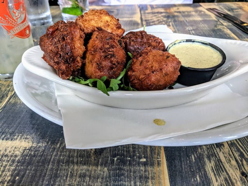 CEDAR land+ sea kitchen | restaurant | 30234 Cedar Neck Rd, Ocean View, DE 19970, USA | 3025392327 OR +1 302-539-2327