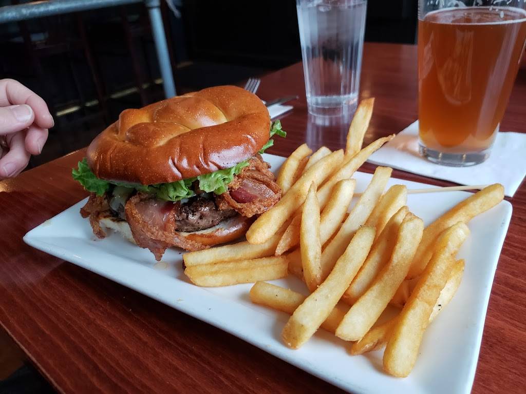 Docs Marina Grill in Port Townsend | restaurant | 141 Hudson St, Port Townsend, WA 98368, USA | 3603443627 OR +1 360-344-3627