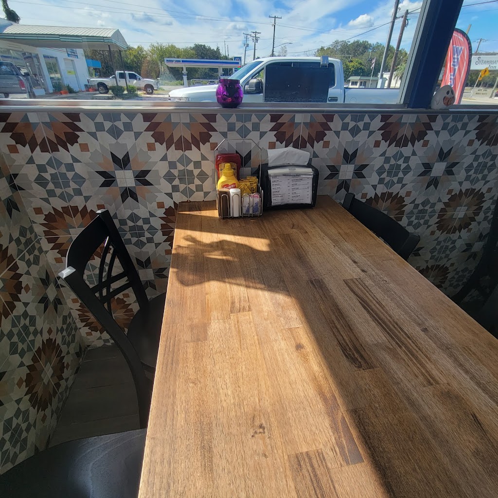 Burger Heaven on 27 | restaurant | 408 US Hwy 27, Branford, FL 32008, USA | 3869353337 OR +1 386-935-3337