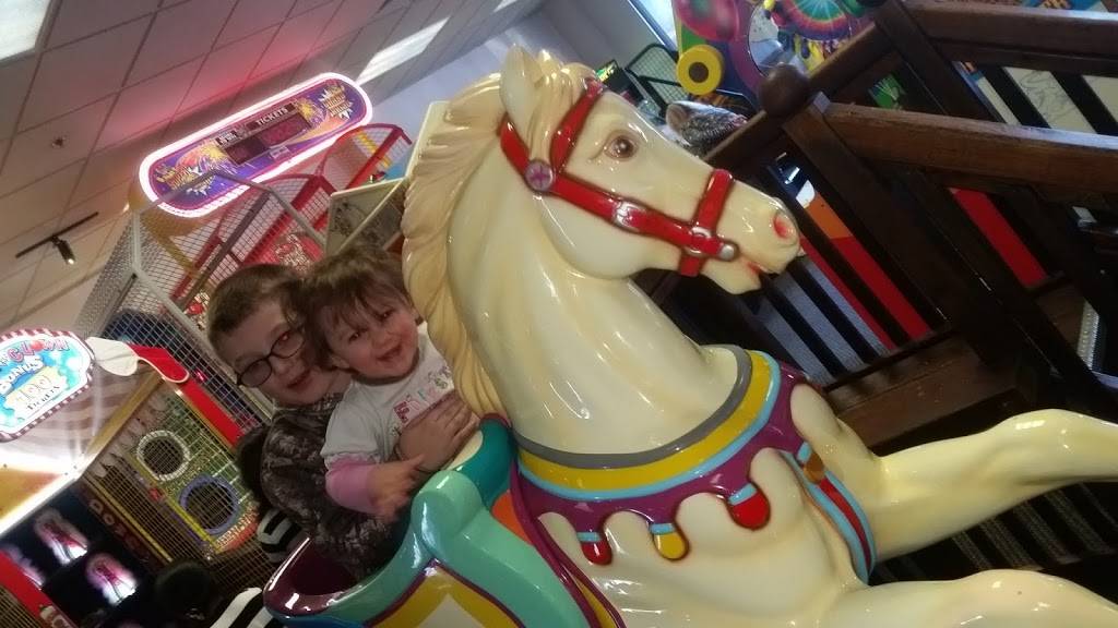 Chuck E. Cheeses | restaurant | 3020 Peoples St, Johnson City, TN 37604, USA | 4232823069 OR +1 423-282-3069