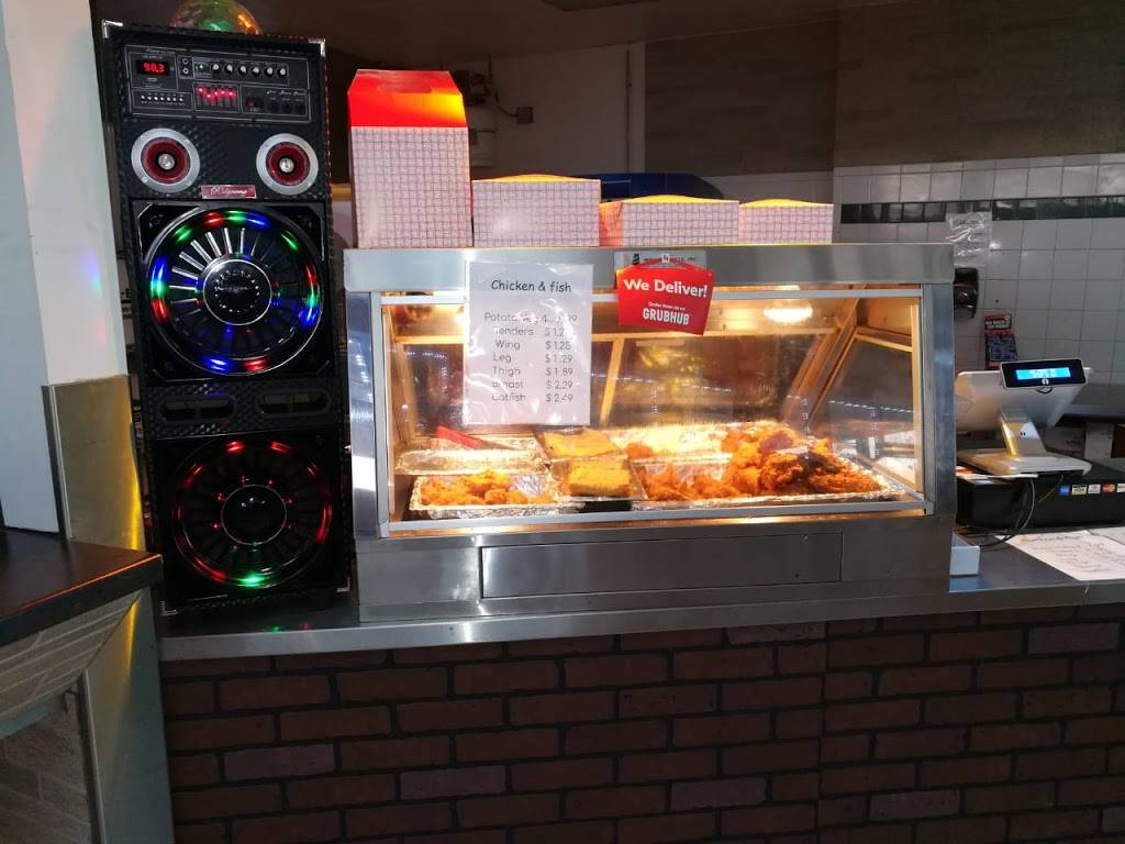 Stop N Go - Taste of Chicago | restaurant | 7609 W Capitol Dr, Milwaukee, WI 53222, USA | 4149882035 OR +1 414-988-2035