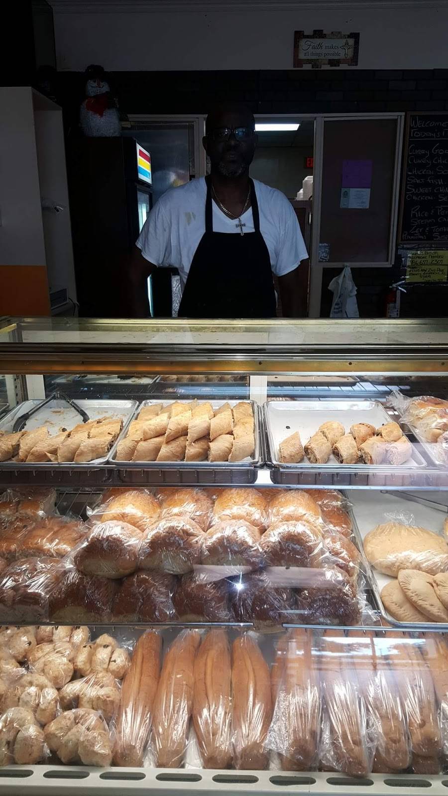 Brunos Bakery and Restaurant | restaurant | 21315 NW 2nd Ave, Miami Gardens, FL 33169, USA | 7866572307 OR +1 786-657-2307