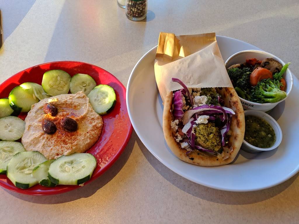 Zoës Kitchen | restaurant | 1651 24th Ave NW, Norman, OK 73069, USA | 4053605700 OR +1 405-360-5700