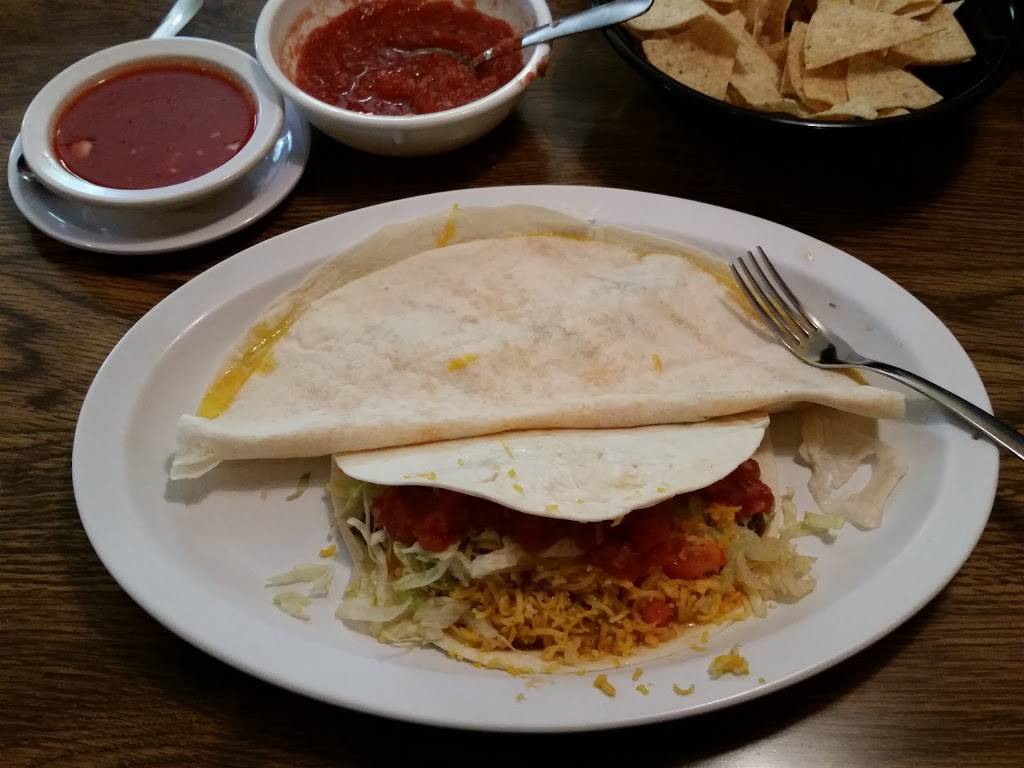 Pacos Restaurant | restaurant | 300 Crocker Blvd, Mt Clemens, MI 48043, USA | 5864636241 OR +1 586-463-6241