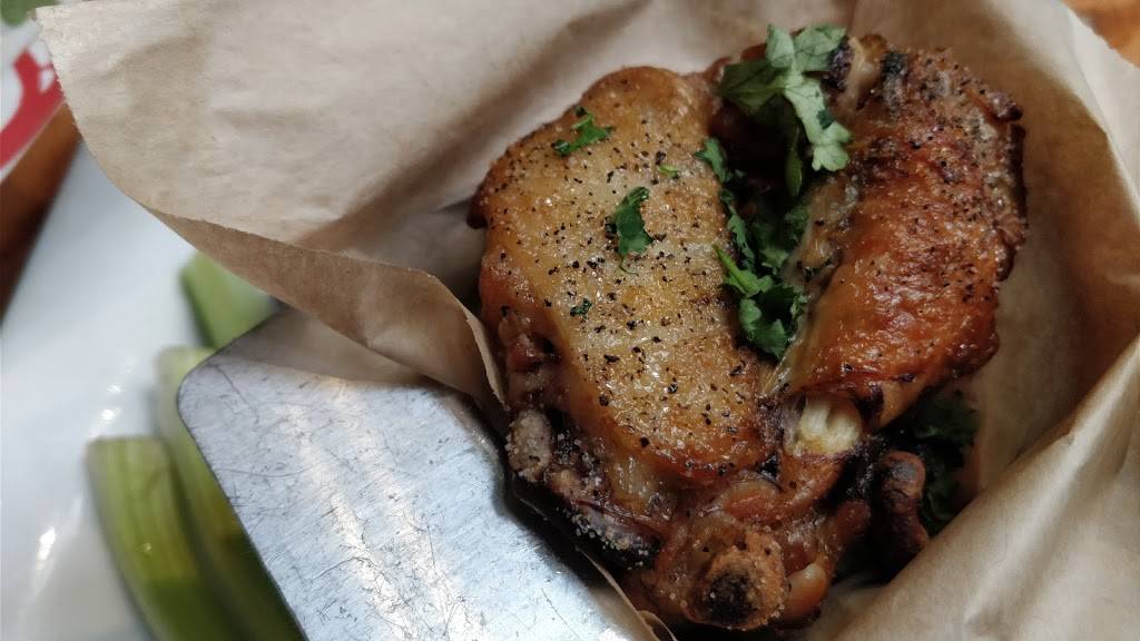 Chilis | restaurant | 6646 S Parker Rd Space N.A.P.07, Aurora, CO 80016, USA | 3036908480 OR +1 303-690-8480