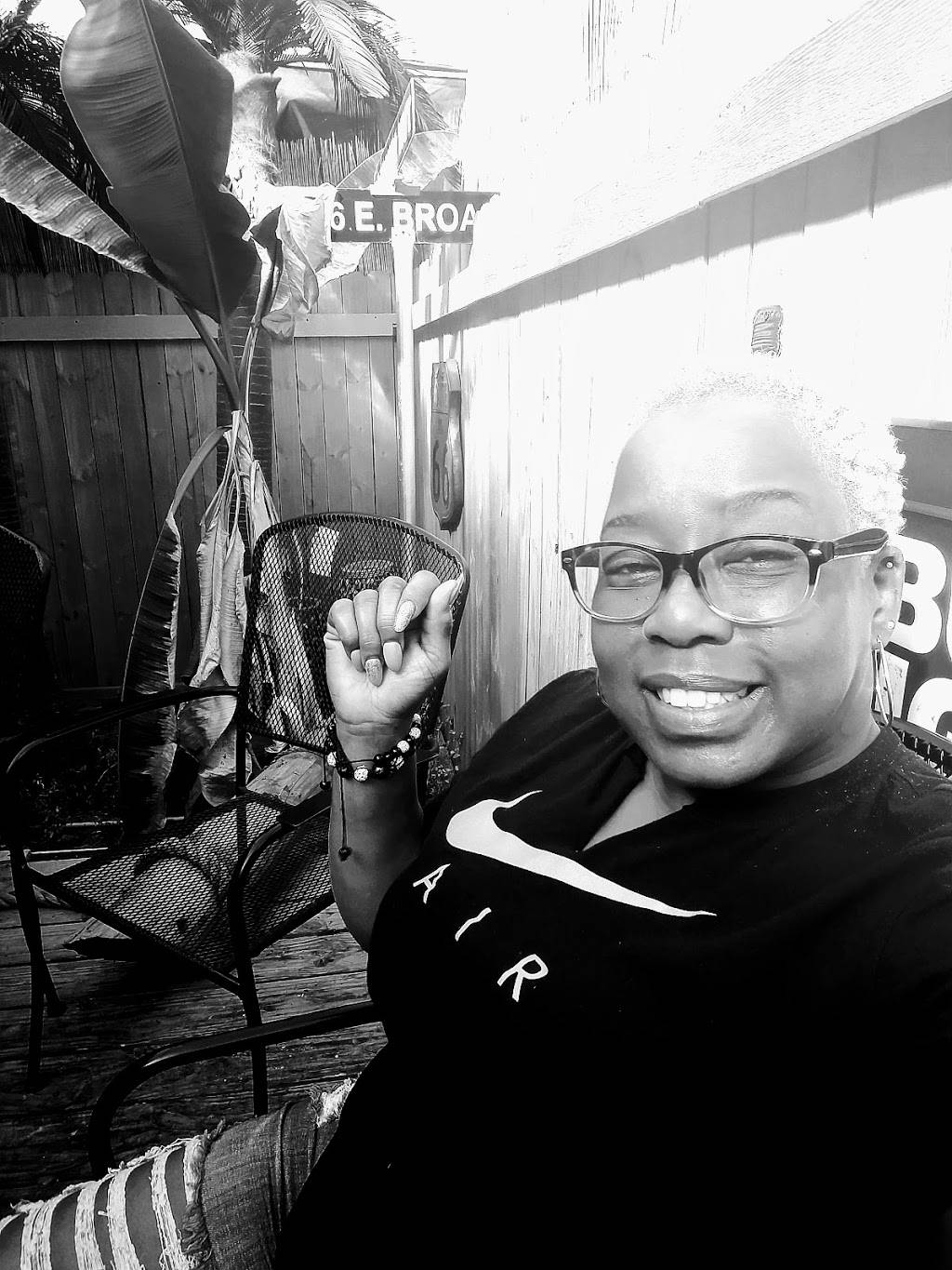 Daiquiri Hut & Lounge | restaurant | 716 E Broad St, Gadsden, AL 35903, USA | 2564385429 OR +1 256-438-5429