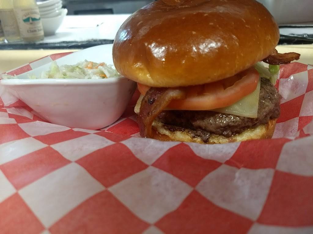 The Docksider Restaurant | restaurant | 14 Sea St, Northeast Harbor, ME 04662, USA | 2072763965 OR +1 207-276-3965