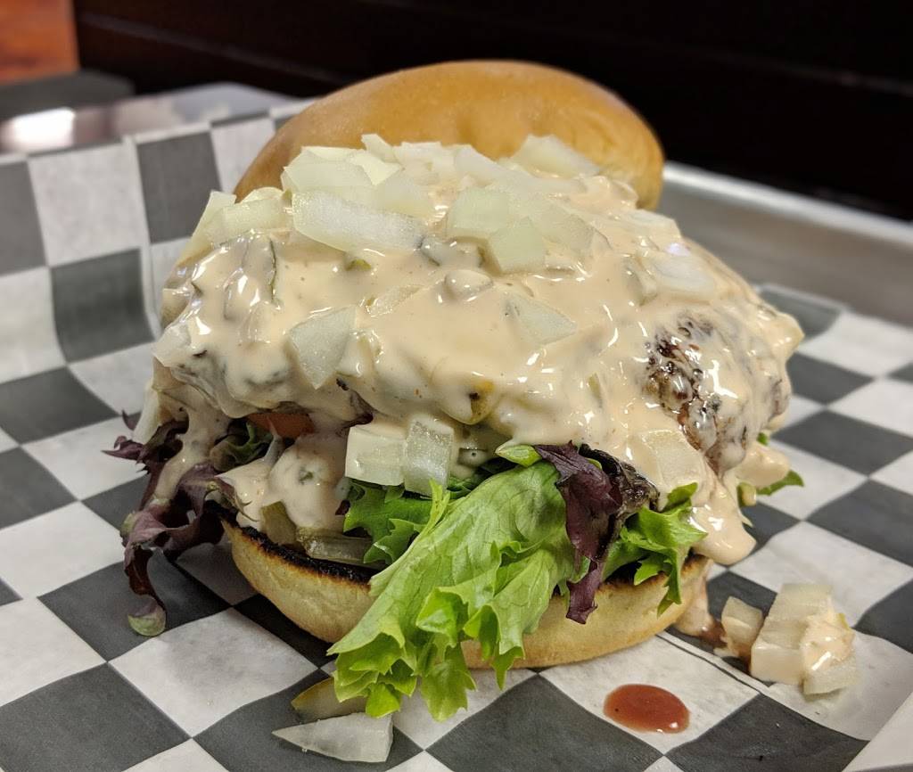 Chicagos Best Burgers | restaurant | 1925a W Brandon Blvd, Brandon, FL 33511, USA | 8136543232 OR +1 813-654-3232