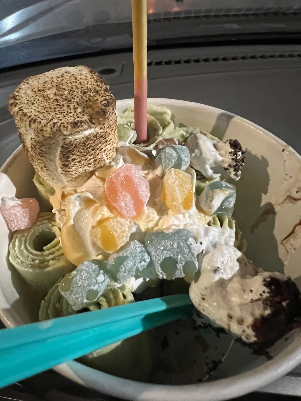 Holy Roly Ice Cream | restaurant | 3450 W 6th St Suite 109A, Los Angeles, CA 90020, USA | 2136747298 OR +1 213-674-7298