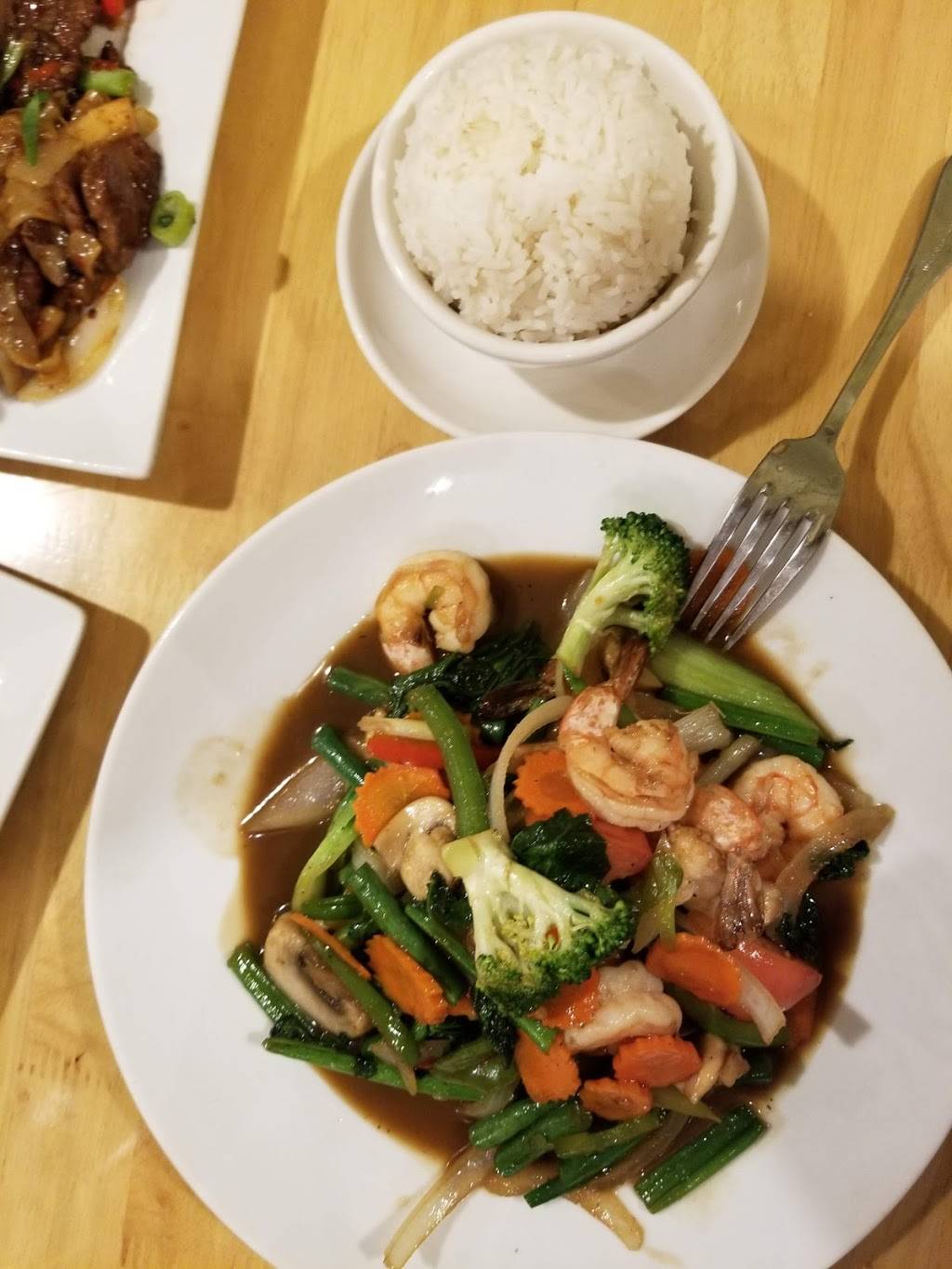 Bodhi Thai Bistro | restaurant | 6211 Roosevelt Rd, Berwyn, IL 60402, USA | 7084849250 OR +1 708-484-9250