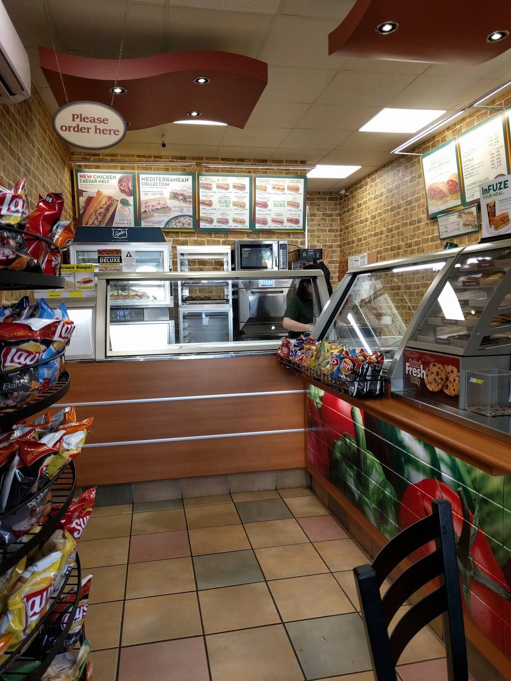 Subway Restaurants | restaurant | 4205 Fort Hamilton Pkwy, Brooklyn, NY 11219, USA | 7184383929 OR +1 718-438-3929