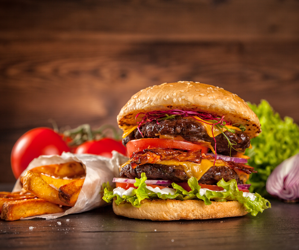 Holy Cow Burger | restaurant | 6537 W 119th St, Overland Park, KS 66209, USA | 9132837014 OR +1 913-283-7014