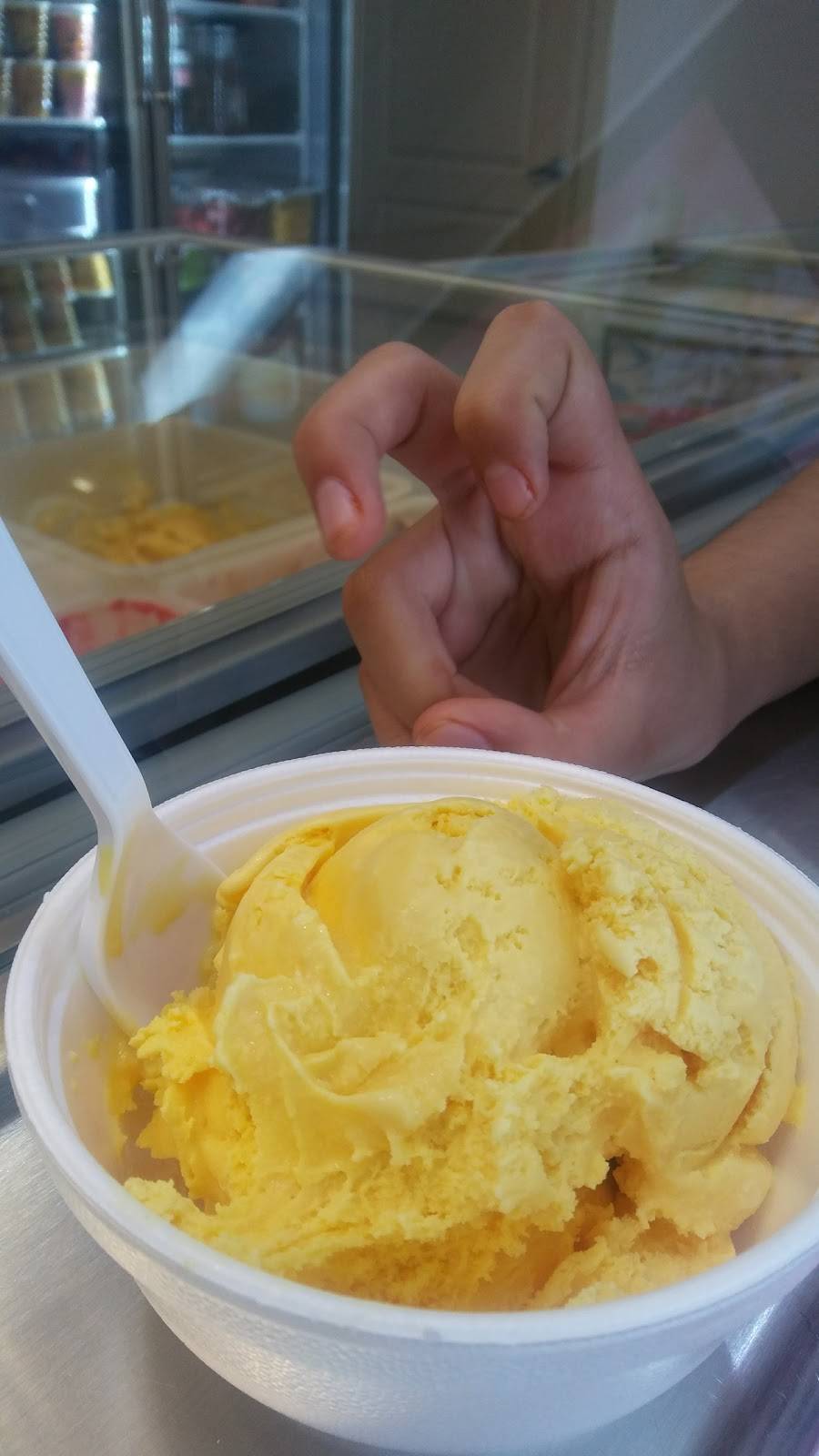 La Michoacana Paleteria & Neveria | restaurant | 3252 W 55th St, Chicago, IL 60632, USA | 7739126688 OR +1 773-912-6688