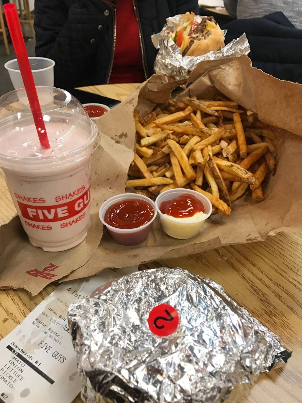 Five Guys | meal takeaway | 46220 Potomac Run Plaza, Sterling, VA 20164, USA | 5712677401 OR +1 571-267-7401