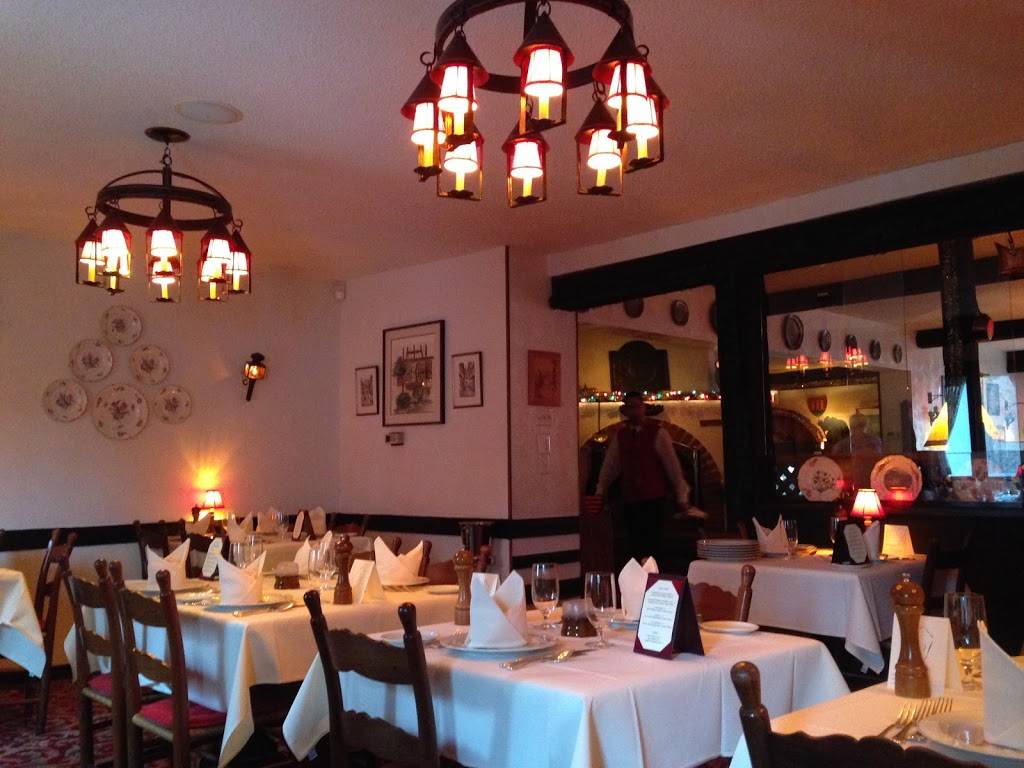 LAuberge Chez Francois | restaurant | 332 Springvale Rd, Great Falls, VA 22066, USA | 7037593800 OR +1 703-759-3800