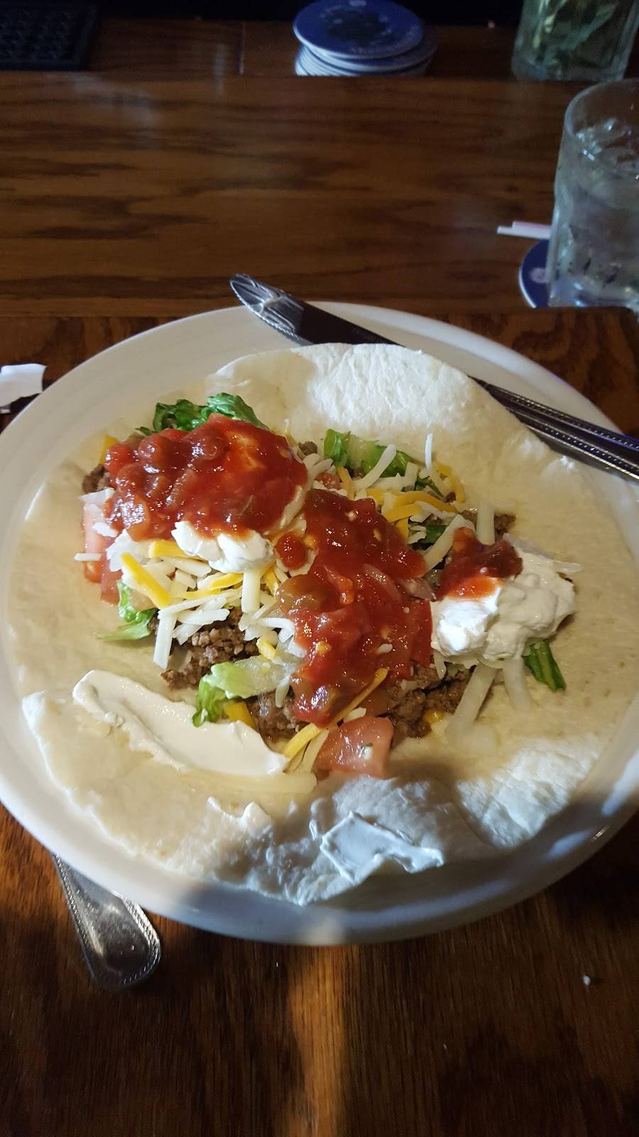 Moonraker Pub & Deck | restaurant | 110 N Jefferson St, Cromwell, IN 46732, USA | 2608562013 OR +1 260-856-2013