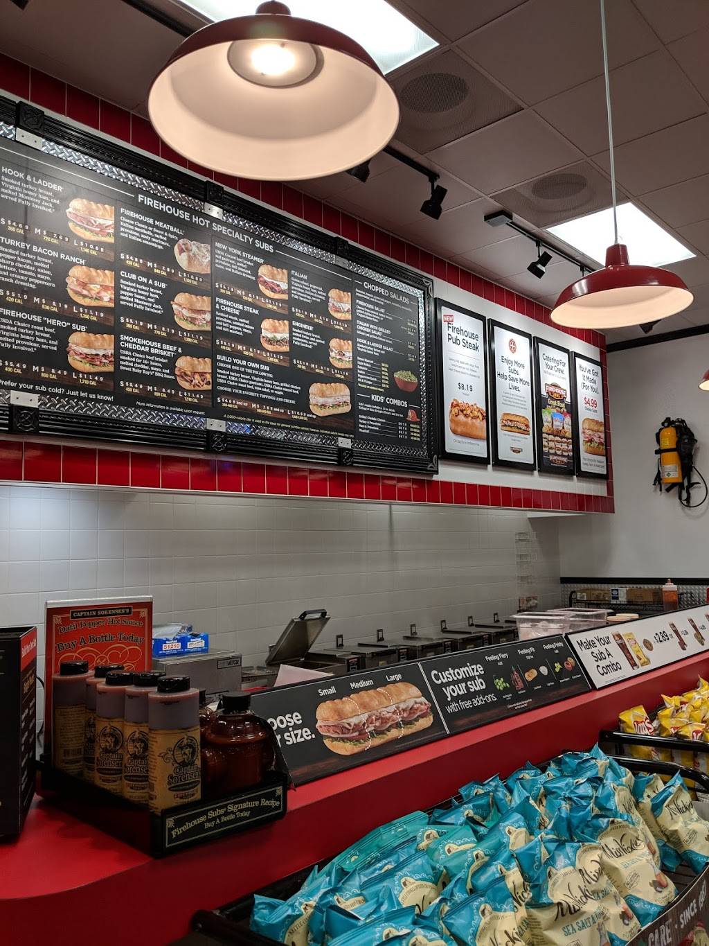 Firehouse Subs | restaurant | 3700 California Ave #300, Bakersfield, CA 93309, USA | 6618437100 OR +1 661-843-7100