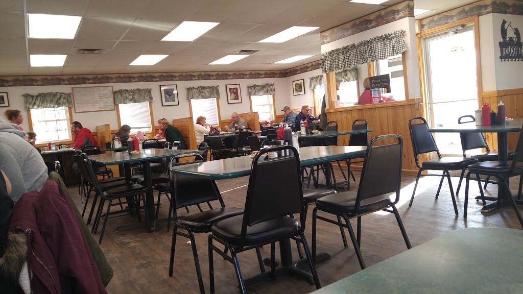 Early Bird Restaurant | restaurant | 37 Main St, Oakland, ME 04963, USA | 2074659608 OR +1 207-465-9608