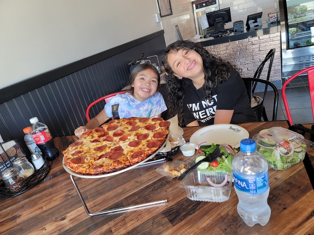 Round Table Pizza | restaurant | 775 N Bethel Ave Suite 108, Sanger, CA 93657, USA | 5593998932 OR +1 559-399-8932