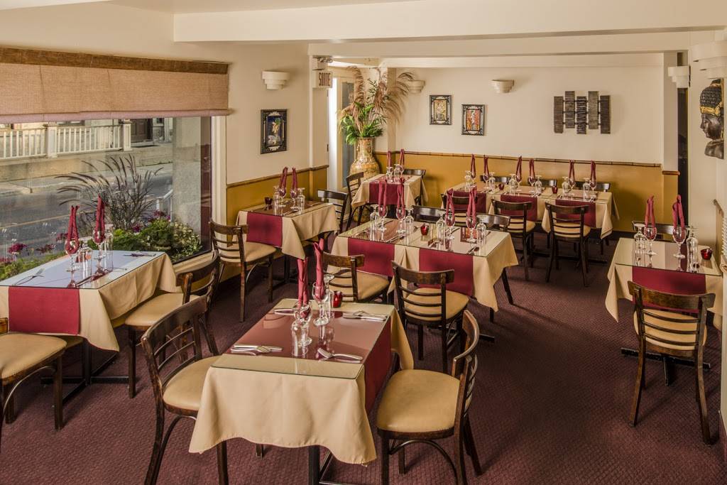 Fuzion Zen | restaurant | 129 Boulevard Sainte-Rose, Laval, QC H7L 3J7, Canada | 4506254499 OR +1 450-625-4499