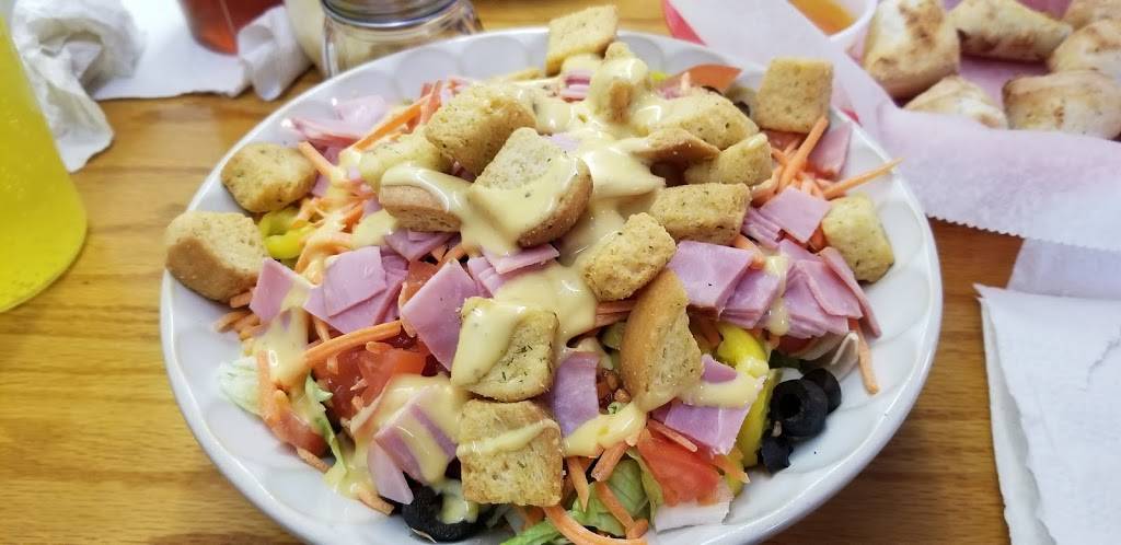 Charlestown Pizza Company | restaurant | 850 Main St, Charlestown, IN 47111, USA | 8122562699 OR +1 812-256-2699