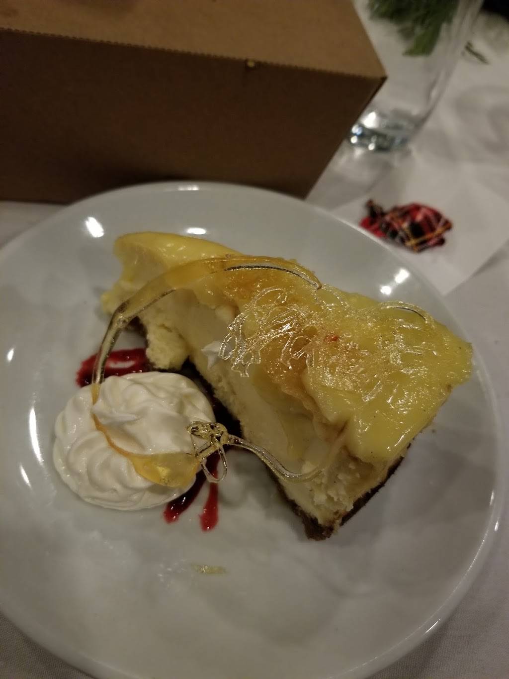 Giovannis Restaurant & Convention Center | restaurant | 610 N Bell School Rd, Rockford, IL 61107, USA | 8153986411 OR +1 815-398-6411