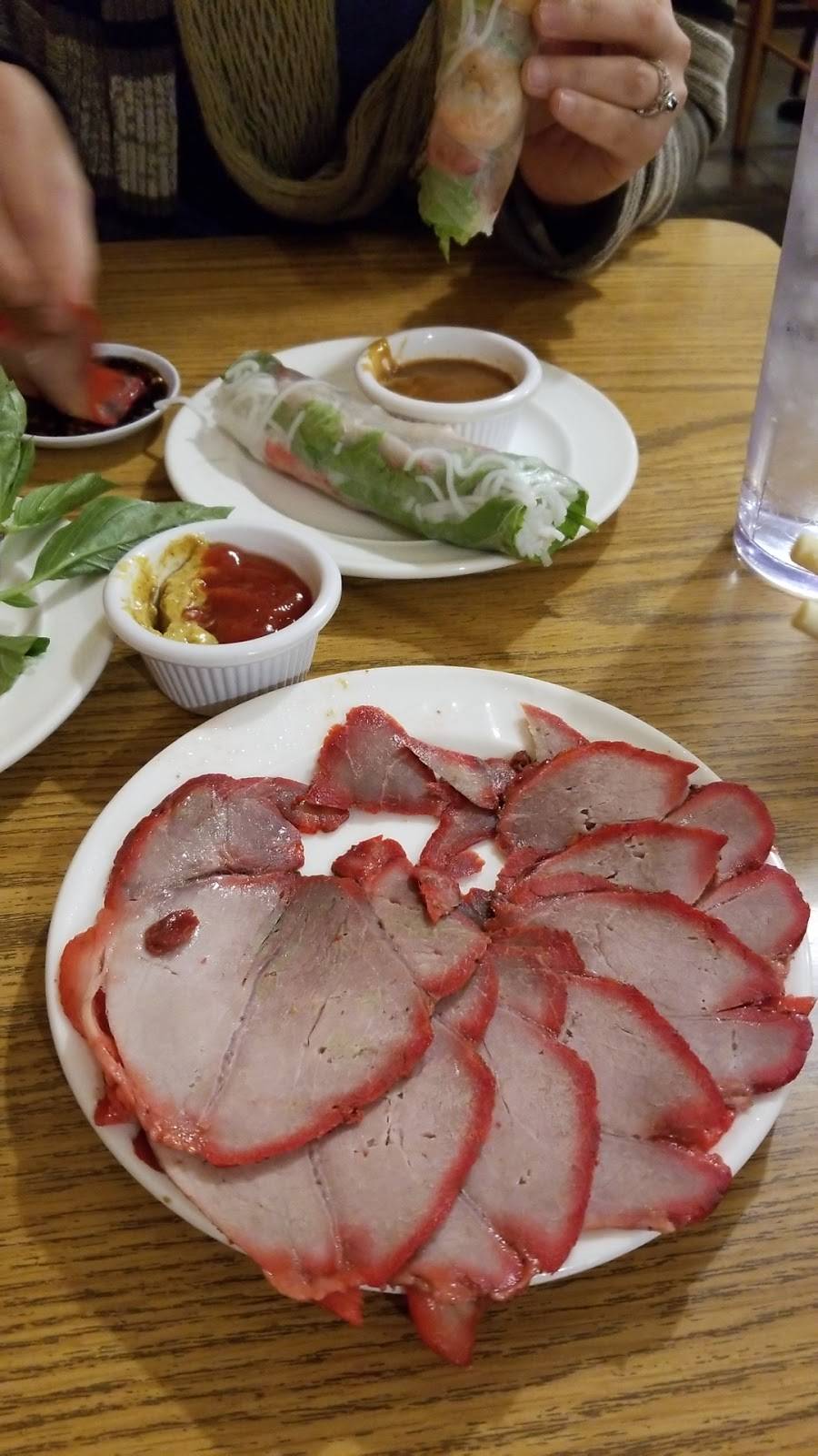 Pho PQ | restaurant | 10706 Bridgeport Way SW, Lakewood, WA 98499, USA | 2535840229 OR +1 253-584-0229