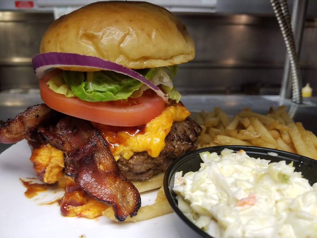 Clearwater Oyster Company | restaurant | 655 S Gulfview Blvd, Clearwater Beach, FL 33767, USA | 7274511134 OR +1 727-451-1134