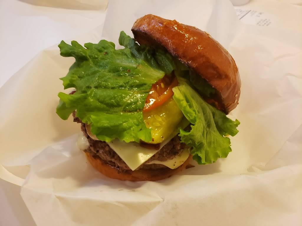 Burger Place | restaurant | 811 E New Haven Ave, Melbourne, FL 32901, USA | 3216768914 OR +1 321-676-8914