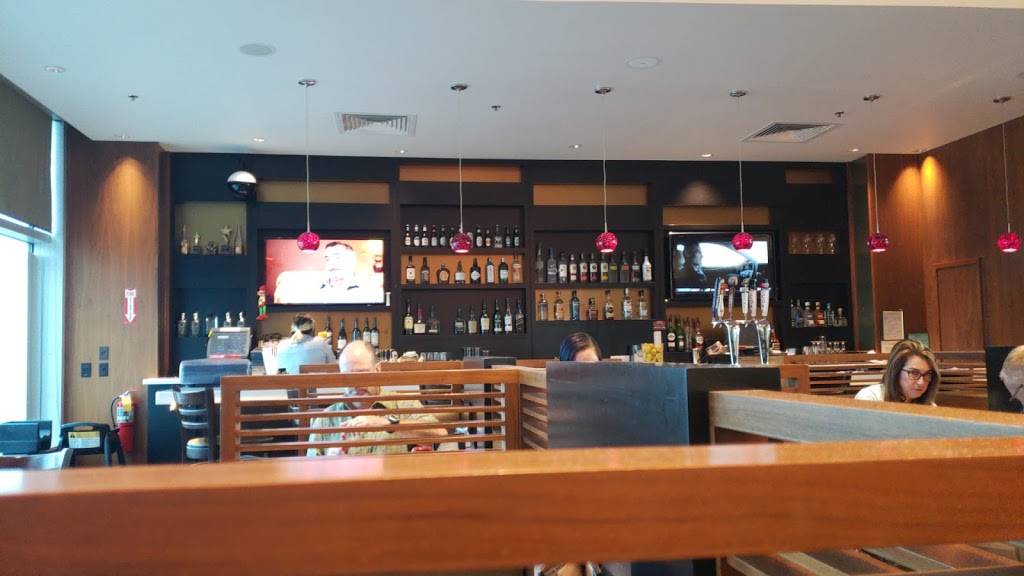 Smokewood American Grill | restaurant | 1 Airport Blvd, Bentonville, AR 72712, USA | 4792039305 OR +1 479-203-9305