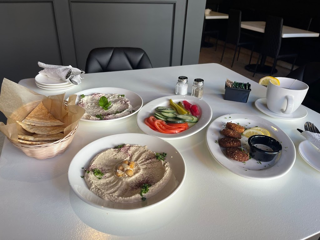 Mr.B Restaurant & Cafe | restaurant | 140 S Hope Ave #A102, Santa Barbara, CA 93105, USA | 8058668080 OR +1 805-866-8080