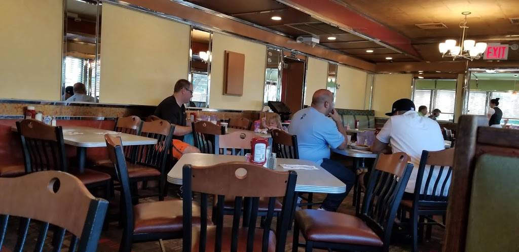 Court Square Diner | restaurant | 45-30 23rd St, Long Island City, NY 11101, USA | 7183921222 OR +1 718-392-1222