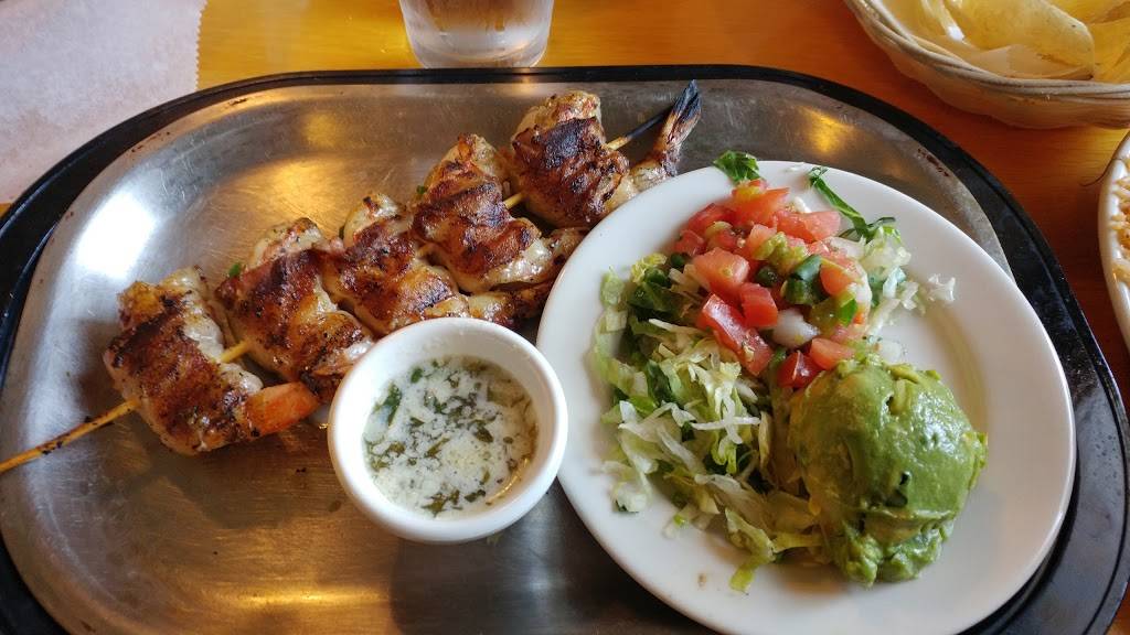 Anchos Southwest Grill & Bar | restaurant | 10773 Hole Ave, Riverside, CA 92505, USA | 9513520240 OR +1 951-352-0240